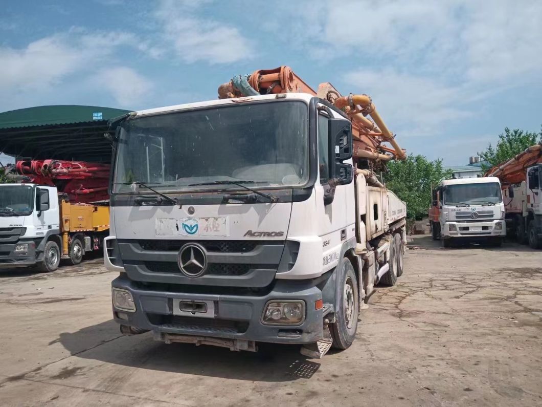 Construction Machinery 40 Meter with 5 Boom Sections Concrete Pump