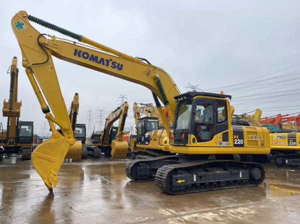 Buy cheap Komatsu PC220 Excavator Secondhand Construction Machinery from wholesalers