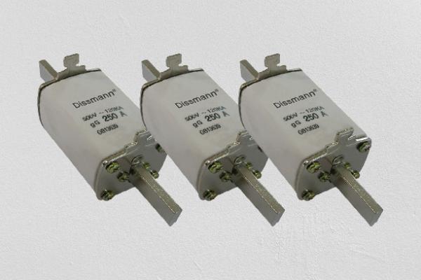 Buy cheap Fiber Pipe Hrc Fuse 250 Amp , High Voltage Mini Blade Car Fuses from wholesalers