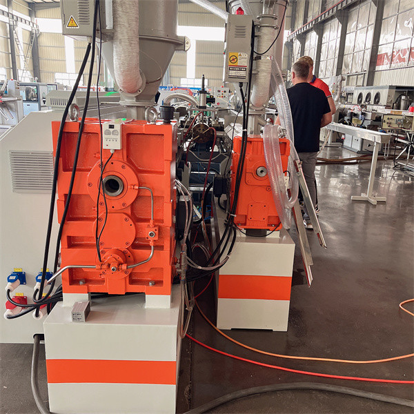 Lightweight Plastic Corrugated Pipe Production Line , Double Wall Corrugated Pipe Extruder