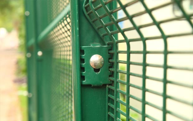 Hot Dipped Galvanized 358 Wire Mesh Anti Climb Fencing For Warehouse Security