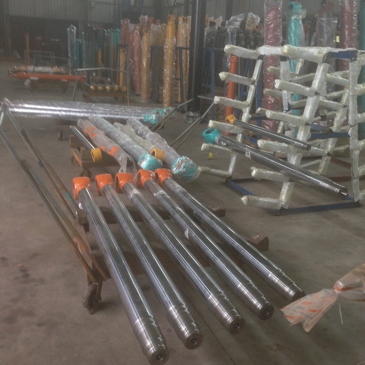 Hitachi ZX270-3 arm hydraulic cylinder rod