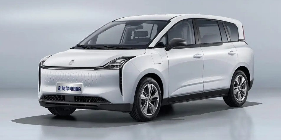 BESTUNE NAT 419KM Range Compact Pure Electric MPV For Family/Taxi Max Speed 140km/H