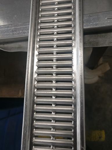 Buy cheap 3004 Material 1.5mm Thickness Radiator Header Plate Two Rows from wholesalers
