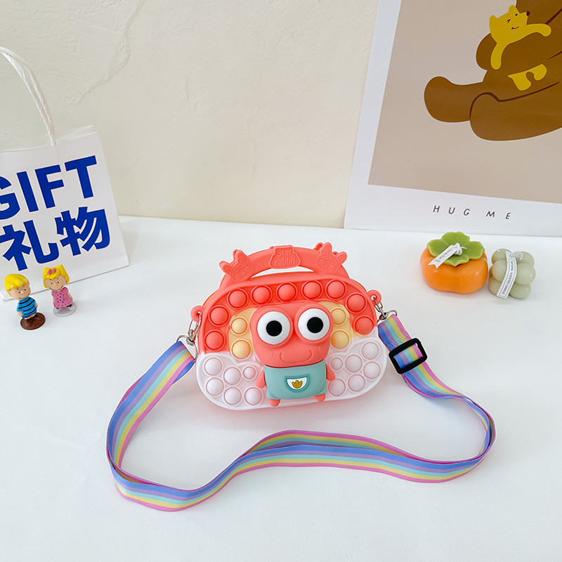 14.5*11*4cm Cute Silicone Pencil Box Organizer with Lid Bpa Free Material