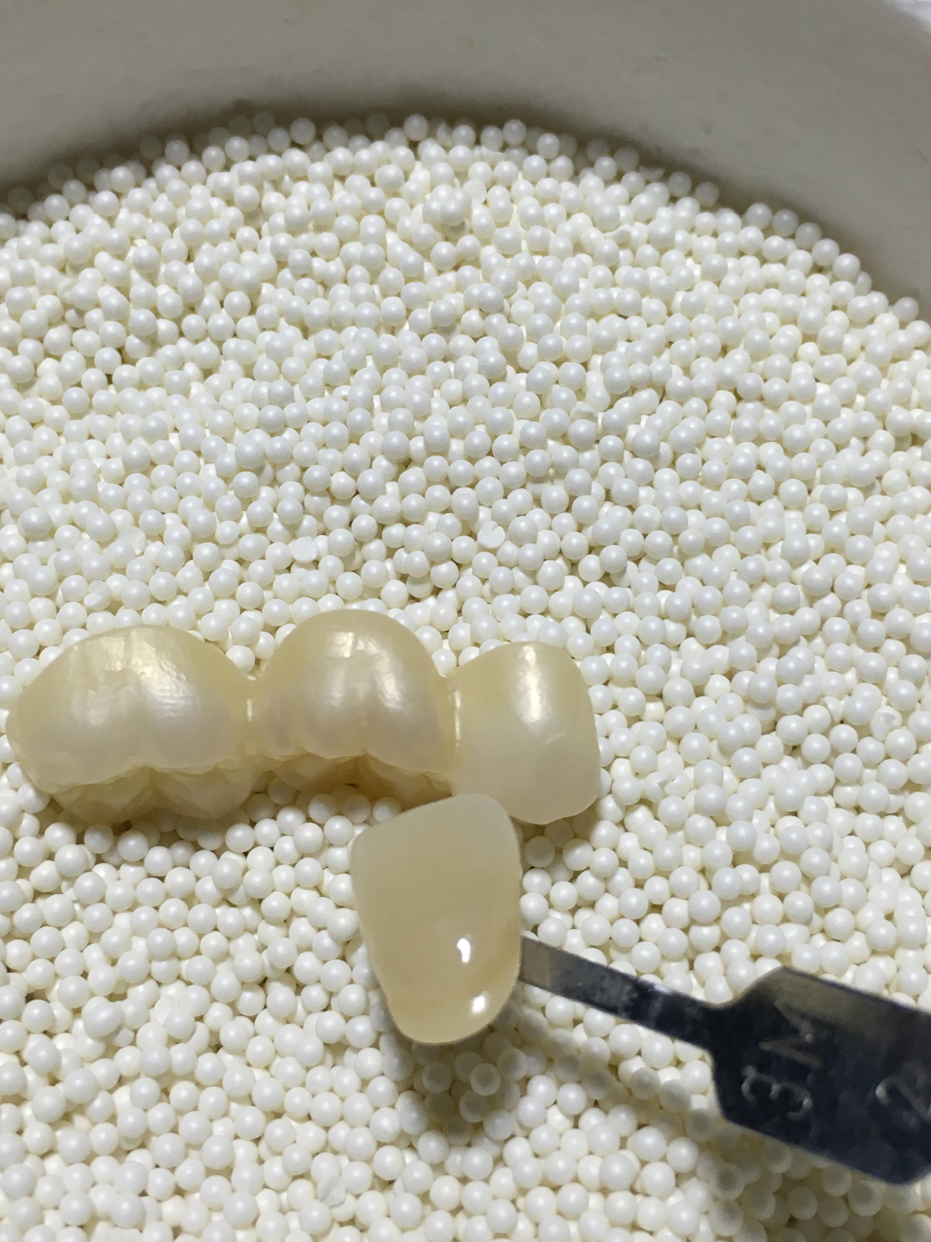 CAM System X-Cera SHT Preshaded Dental Zirconia Blank 1050mpa