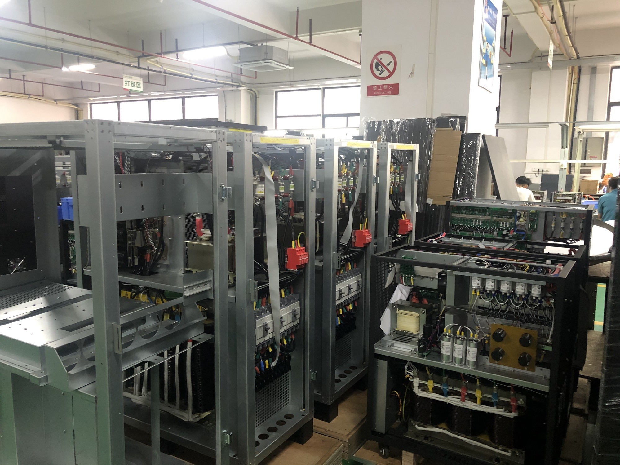 Three Phase 10KVA IGBT Double Conversion Low Frequency Online UPS