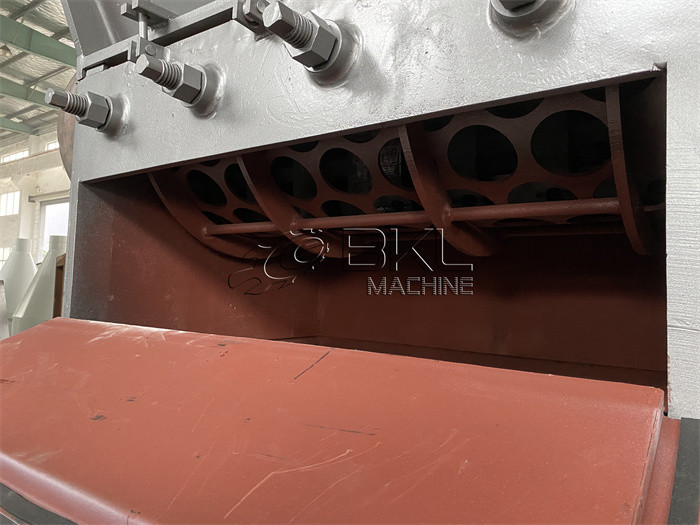 PP PE Plastic Film Granulator 300kg H Plastic Pet Bottle Crushing Machine