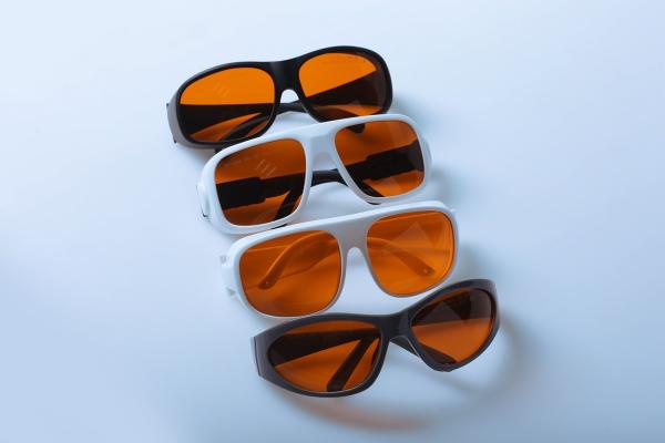 Buy cheap Q Switched GTY UV Laser Safety Glasses 532nm 1064nm CE EN207 Approved from wholesalers