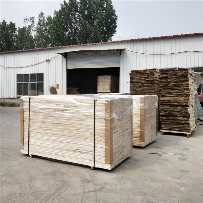 15mm 18mm 20mm Thickness Solid Wood Spruce Wood With Online Technical Support