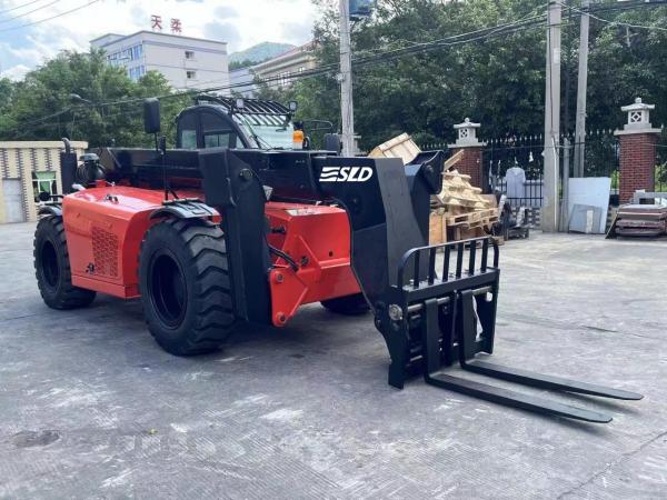 Buy cheap 3.5 Tons Telescopic Forklift With 14m Lifting Height from wholesalers