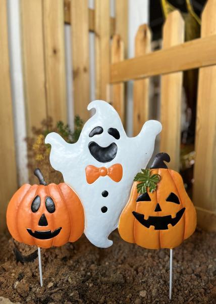 Buy cheap Homemade Metal Halloween Ornaments Decor Pumpkins And Ghosts from wholesalers