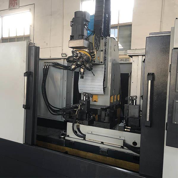 Buy cheap High Precision Rotary Head Vertical Drilling And Milling Machine CNC 3000KG from wholesalers
