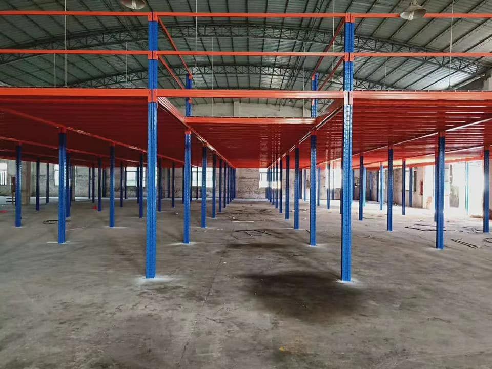 7000kg Warehouse Shelving Units ODM Mezzanine Garage Metal Rack