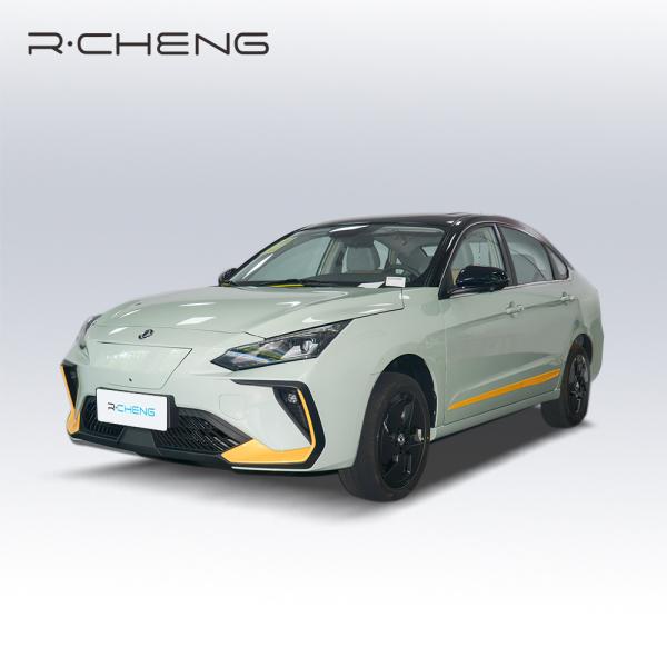 Left Hand Drive China Electric Vehicle Dongfeng E70 Sedan Green & White Color