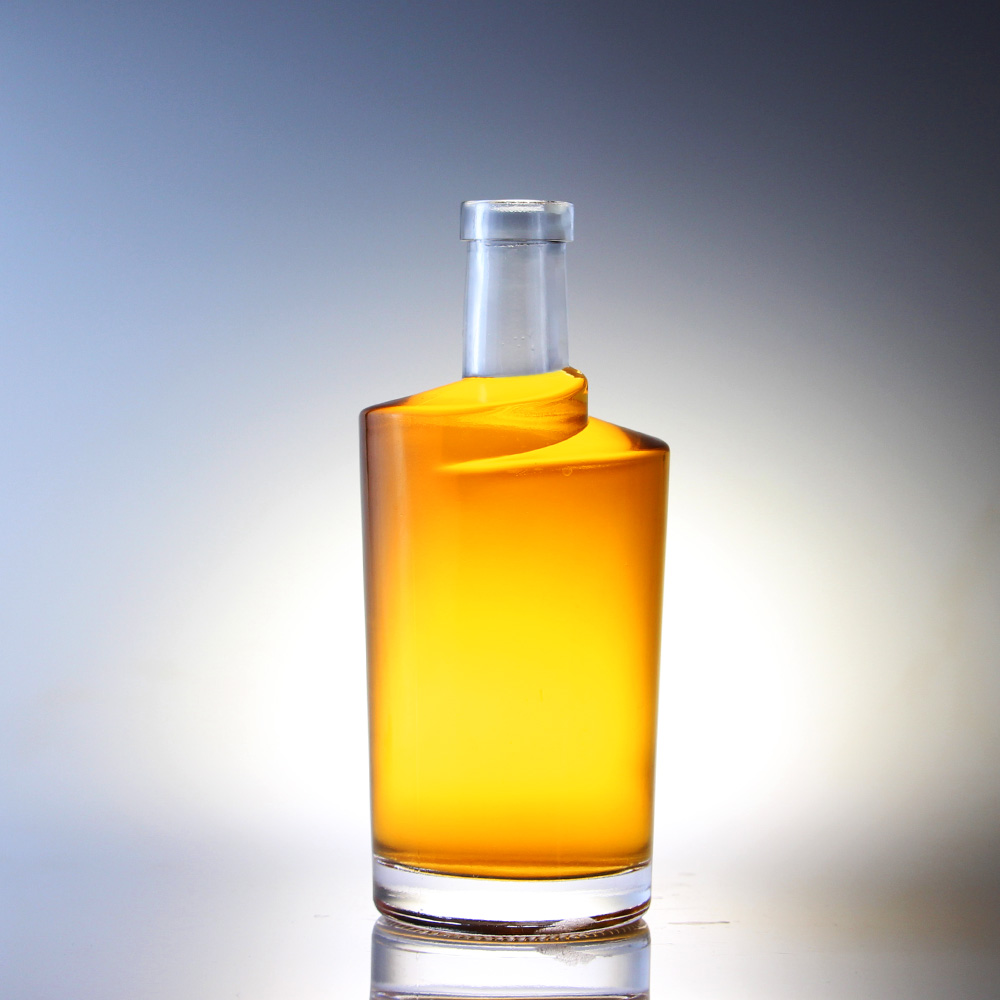 Thick Bottom Customized Glass Base Material Liquor Bottles for Vodka Gin Rum Champagne