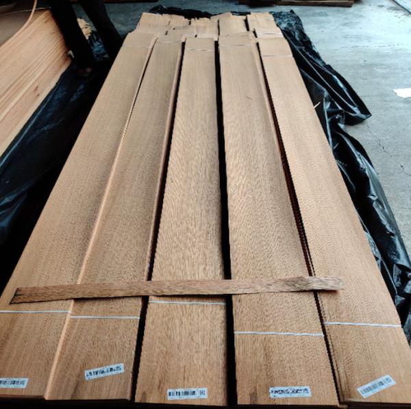 Buy cheap Straight Grain White Oak Wood Veneer from wholesalers