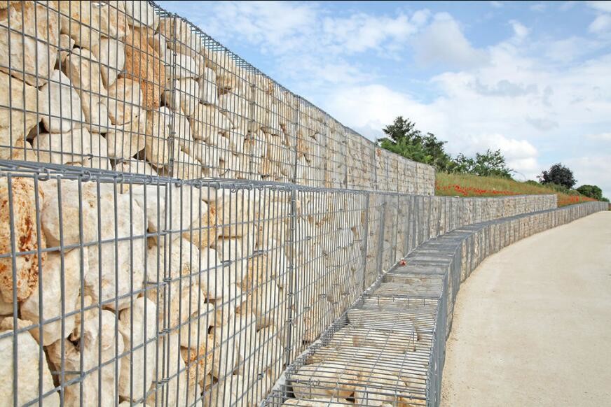 Silver Wire Gabion Baskets , Gabion Wall Cages For Rock Retaining Walls