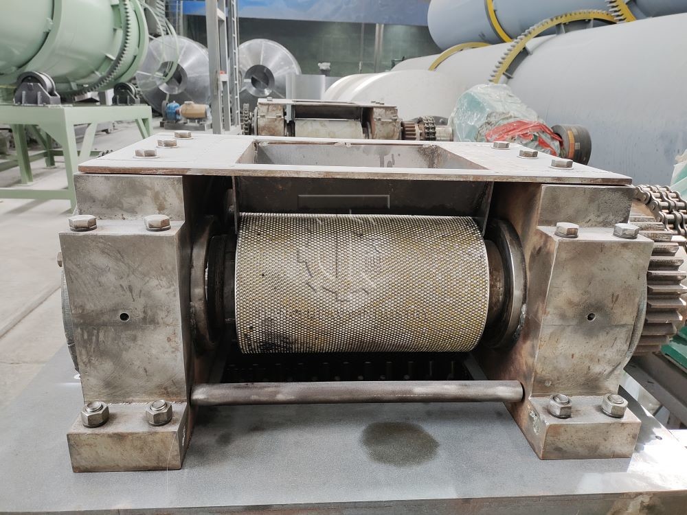 NPK Compound Fertilizer Granulation Equipment Powder Double Roller Extrusion Granulator