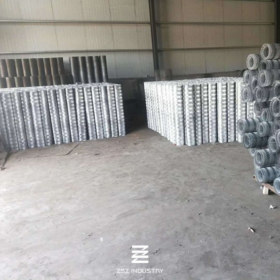 Barbecue Weld Mesh Fencing Panels Galvanized Wire Mesh Panels Line Annealing