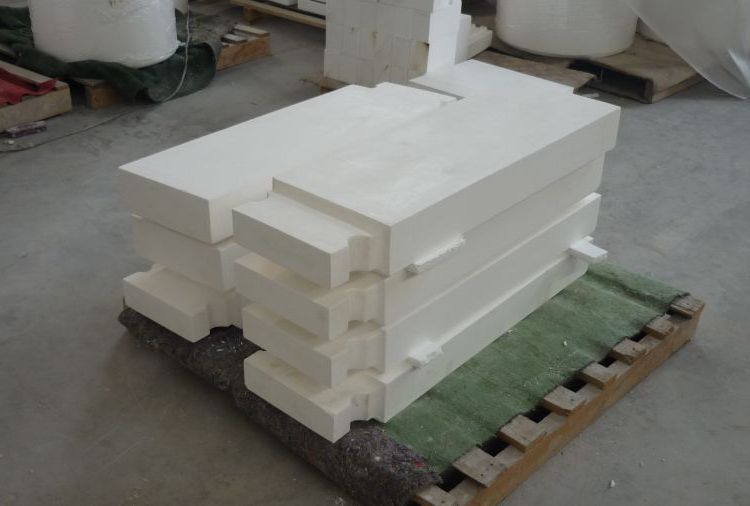 MgO Content % Quartz Ceramic Ram Brick for Float Glass Production Line Flow Channel Mediation
