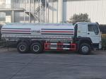 20m3 Fuel Tanker Truck Carbon Steel Q235 6x4 371hp Sinotruk Howo CCC