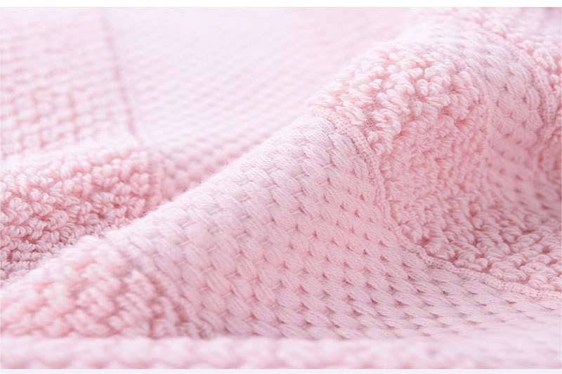 Thick and Durable Antibacterial Facial Towel Made of 100% Pure Cotton for All Ages