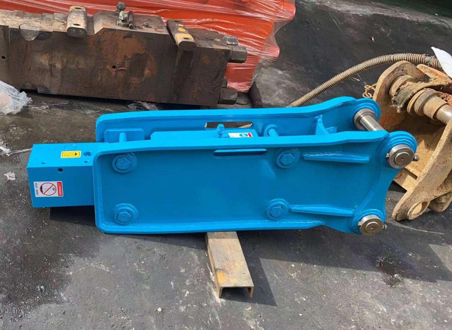 Manufacturer High Efficiency Excavator Hydraulic Breaker Hydraulic Rock Breaker For Sanny Hitachi Komatsu Cat Etc
