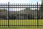 1.8mH 3 Rails Galvanized Wrought Iron Fence Panels , Decorative Metal Fencing