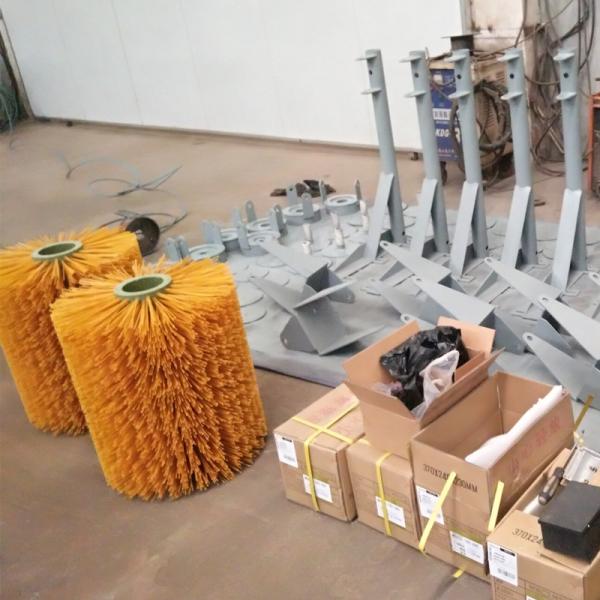 100W Automatic Cow Body Brush with Yellow Hanging Type Nylon Cattle Brush