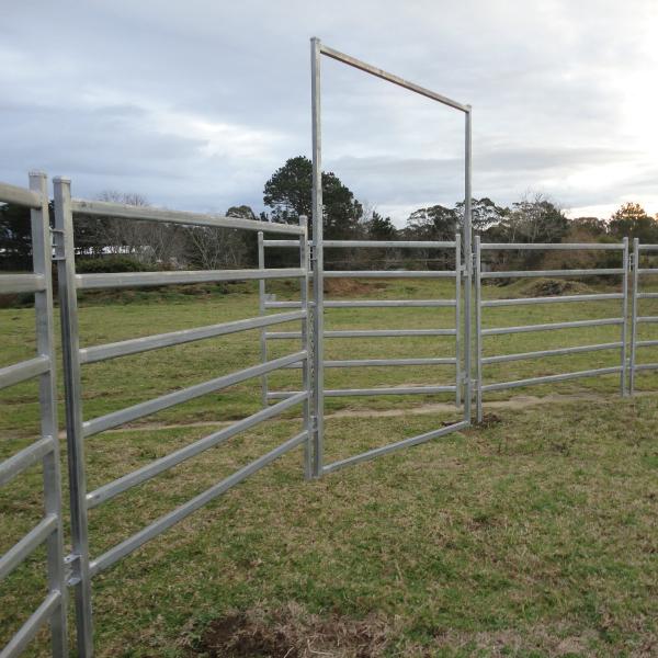 Buy cheap Portable Corral Panels For Cattle Permanent Yards Heavy Duty Cattle Yards from wholesalers