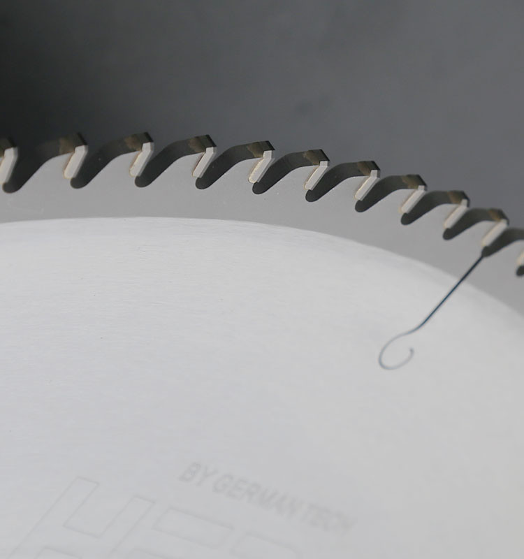 Wood Working Pcd Saw Blades , Metal Cutting Diamond Blade Circular