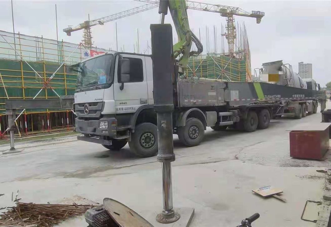 Zoomlion 56m Actros Secondhand Truck Pump Used Boom Pump Truck