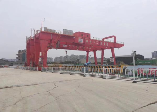 Quality Warehouse Material Lifting Motorized Travelling 5 ton Gantry Crane for sale