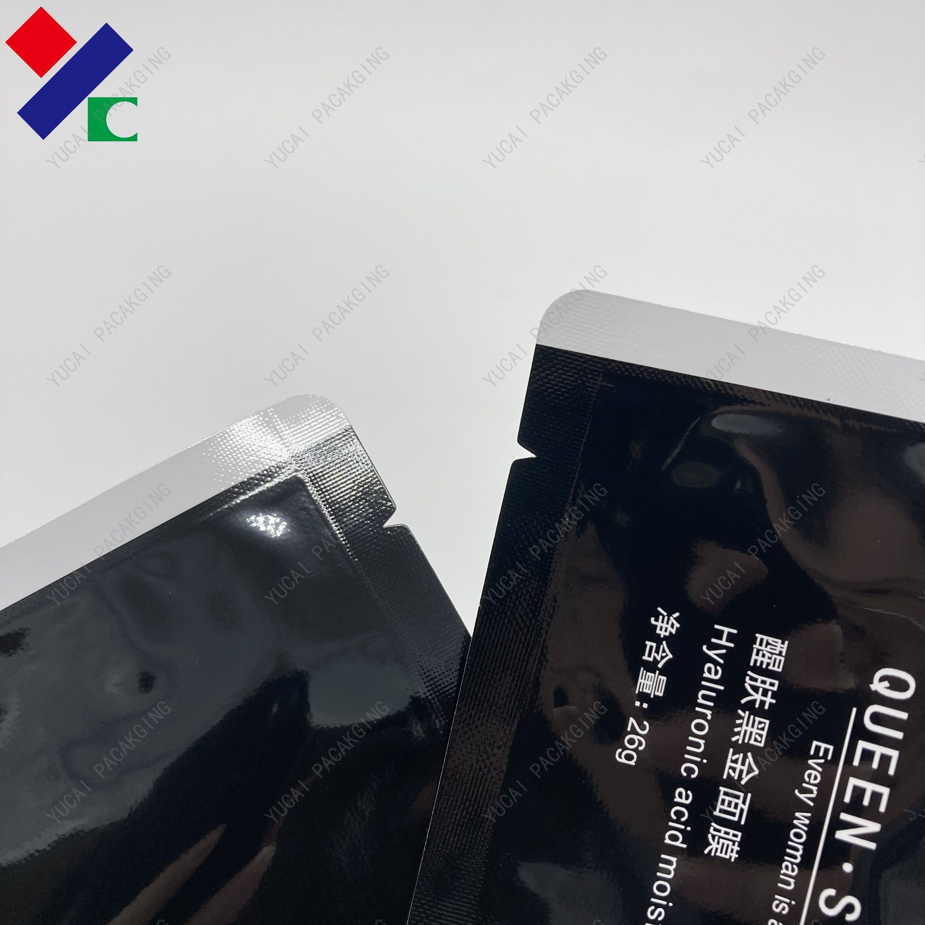 SGS Plastic Facial Mask Cosmetic Packaging Bags Rotogravure Printing Custom Logo