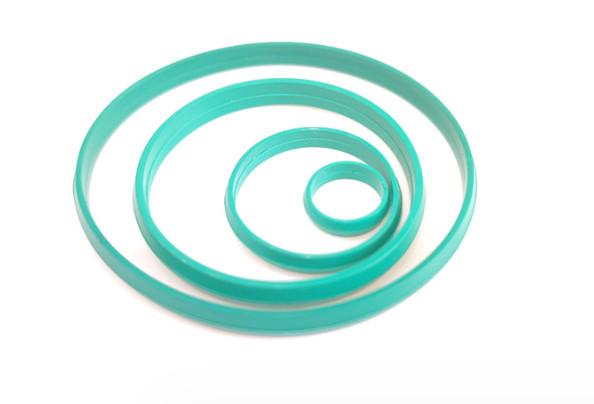 6-42 Size Nitrile Rubber O Rings Available Tear Strength 16 - 30 N/Mm For Oil