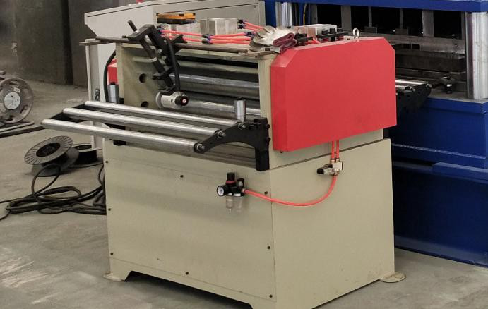 Metal Highway Guardrail Roll Forming Machine Hydraulic systems