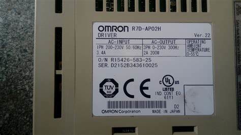 Omron R7D-AP04L Servo AC 100VAC Supply 2.6A 100V Load 400 W SERVO DRIVE