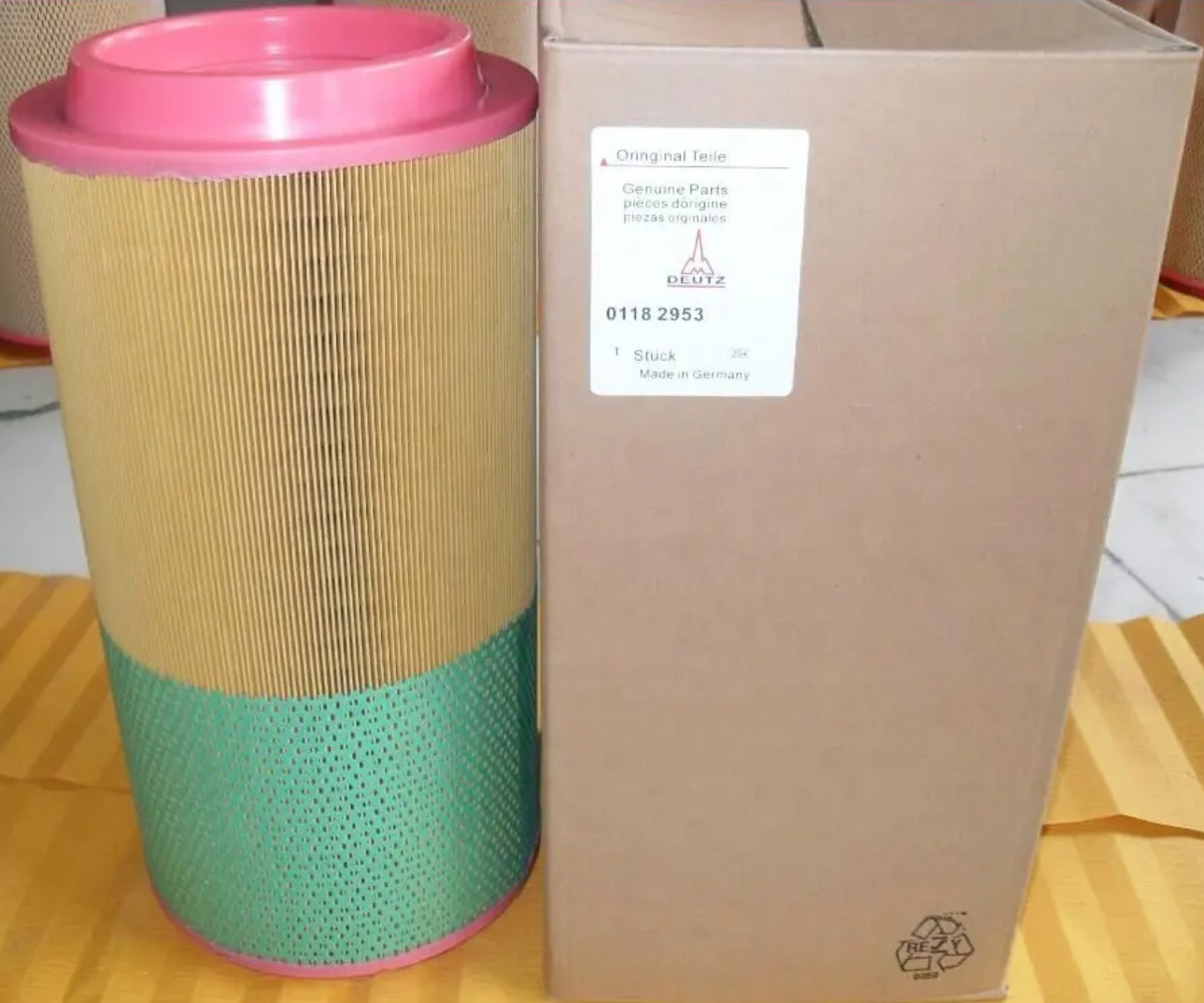 Diesel Engine Air Filtration Filter Parts 01182953 21010252 Number