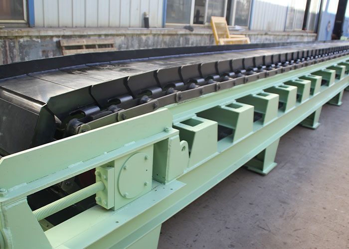 Foundry Industry Apron Chain Conveyor Handling Impact Material