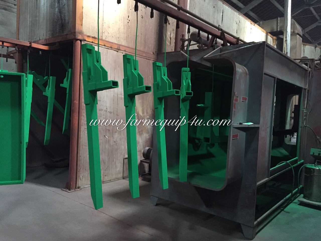 CPF - Clamp On Bucket Pallet Forks ; Fork Pallet With Clamp On Bucket Quick Hitch