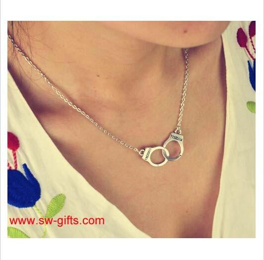 Buy cheap New Fashion Jewelry Handcuffs Choker Pendant Necklace Girl lover Valentine's Day Gifts from wholesalers