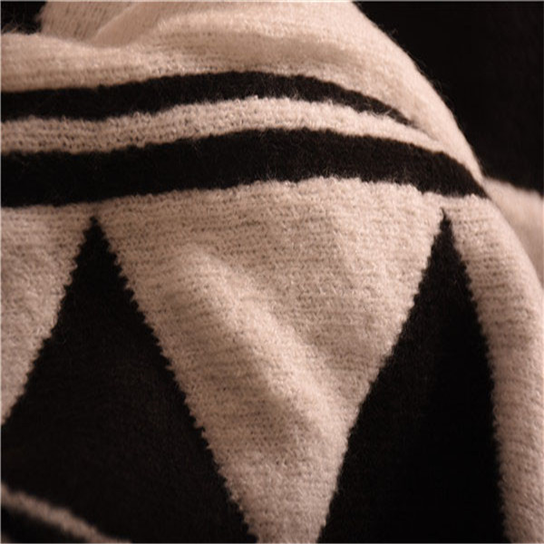 Black Women'S Printed Cardigan Sweaters 78% Acrylic 22% Polyester