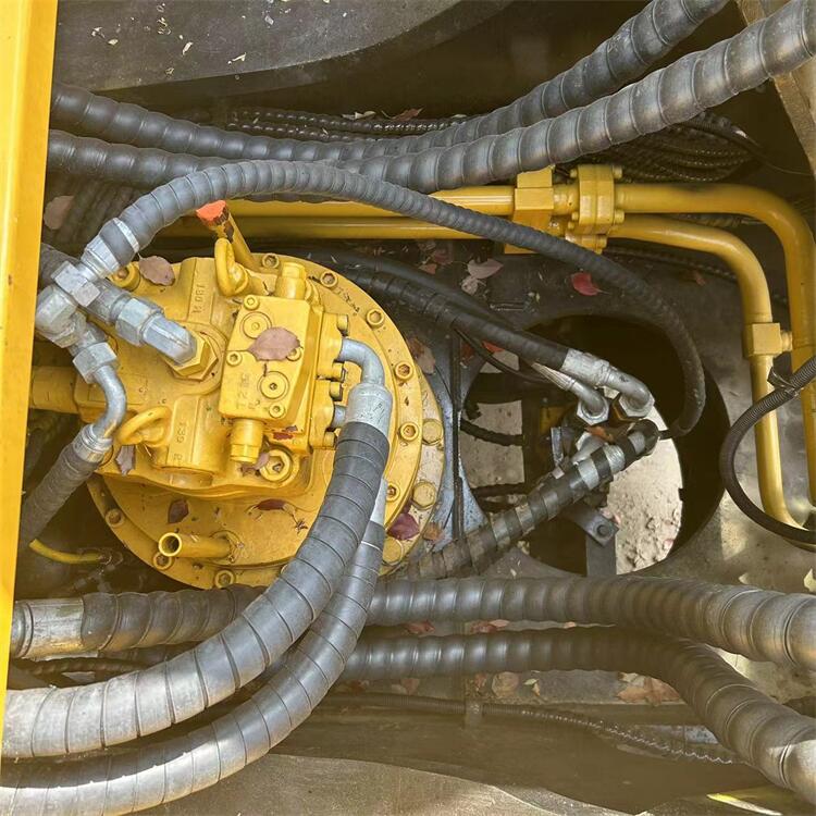 Transport Height 2.55m SANY SY305H Excavator 30 Ton Original Crawler Machinery