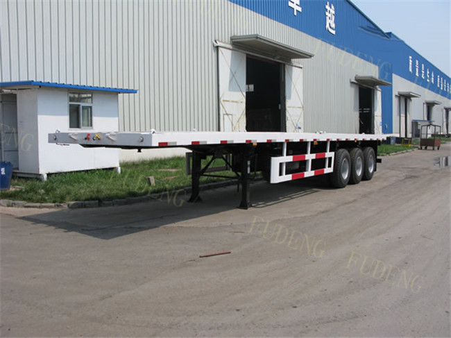 40 Foot Flatbed Trailer With Strength Chassis Load Capacity 30-80 Tons