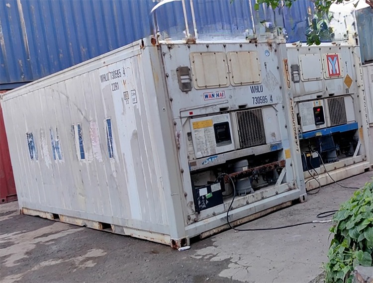 Used 20ft Refrigerated Reefer Cargo Container with External Dimensions 6058 x 2438 x 2591 mm