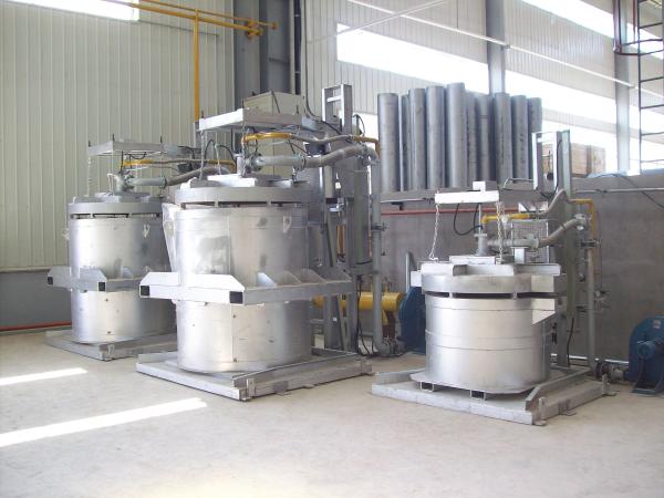 Buy cheap 500KG Capacity Forklift Molten Aluminum Transfer Ladles Pouring Molten Metal 800 Deg from wholesalers