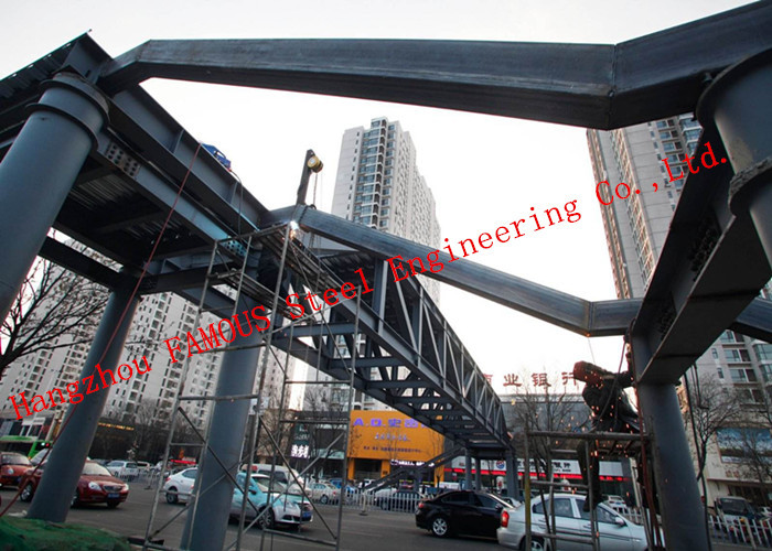 Modular Prefabricated Pedestrian Bridges Overcross Railway Q345B Steel Customized