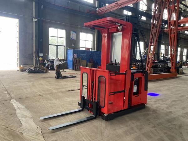 Buy cheap 1000 KG Order Picking Forklift Truck For Pharmaceuticals And Electronics Industry from wholesalers