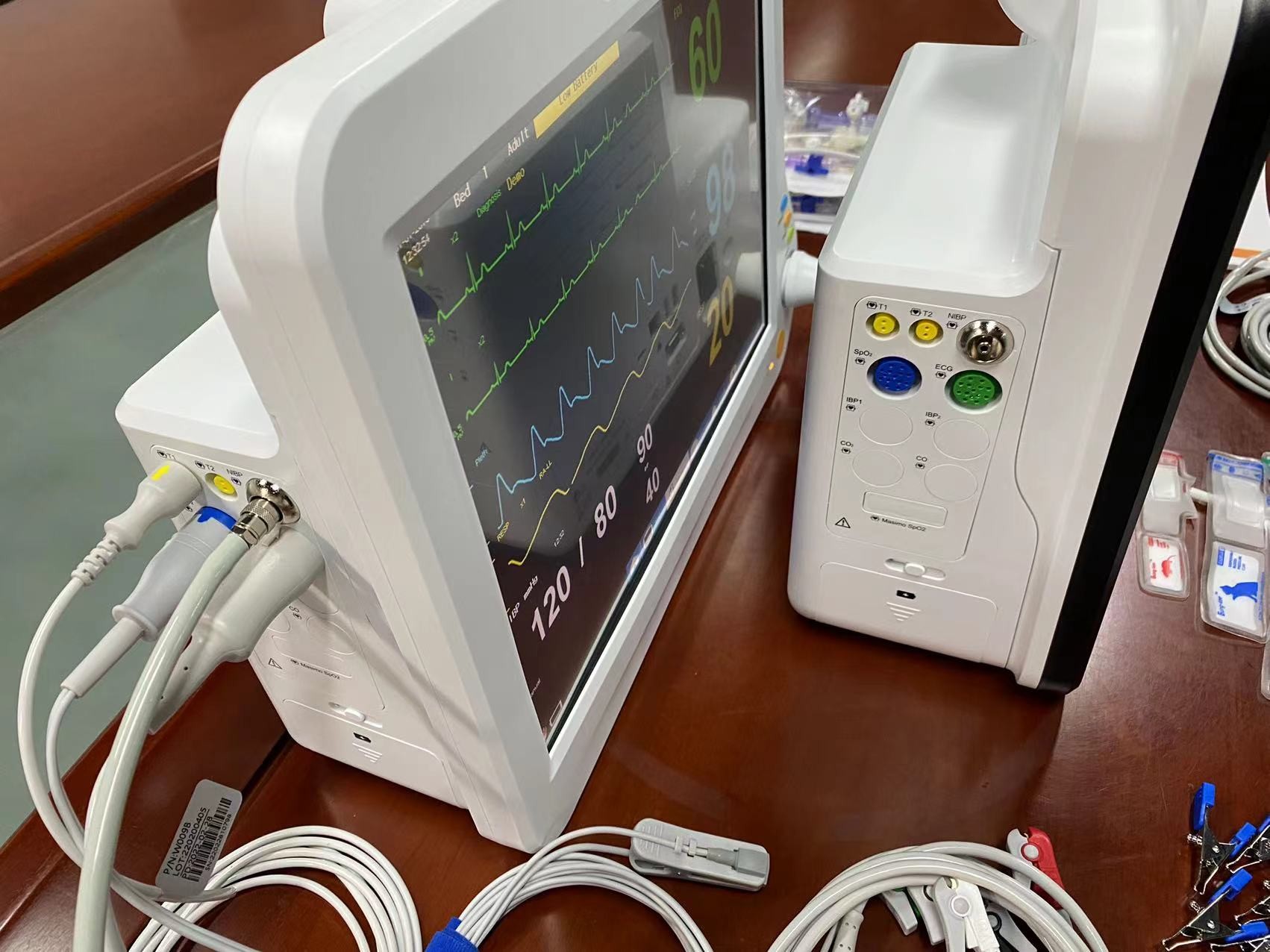 Medical Veterinary Multiparameter Monitor Portable For Cats Dog Animal Monitoring